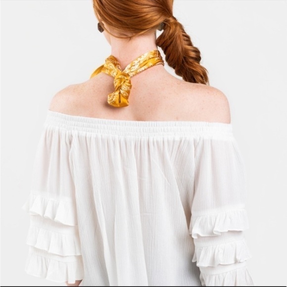 • Francesca’s • Mi Ami Ashtin Off The Shoulder Tiered Blouse - Picture 5 of 12